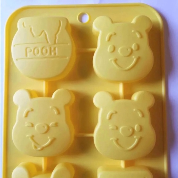 WINNIE THE POOH LARGE SILICONE MOLD - Picture 5 of 6
